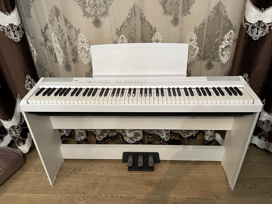 Синтезатор YAMAHA