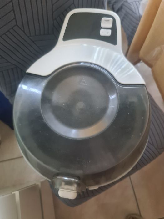 Здравослове фритюрник Tefal Actifry family 011