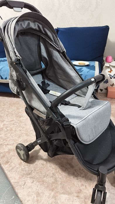 Коляска прогулочная