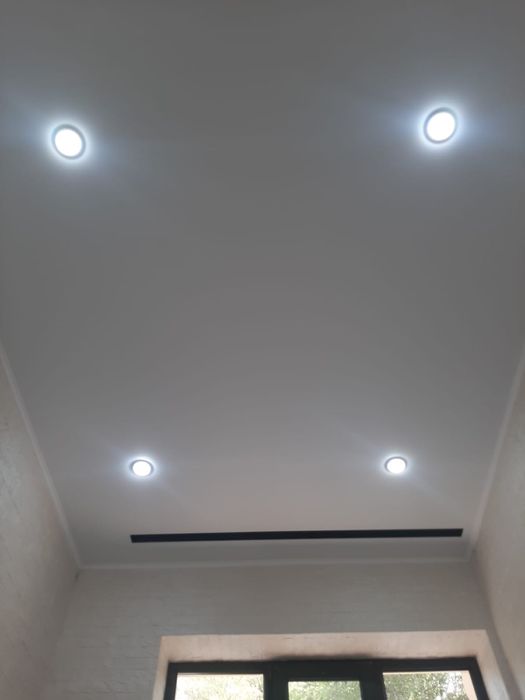 Натяжные потолоки