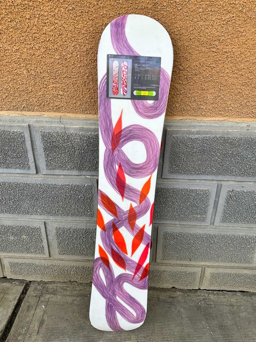 placa noua snowboard roxy silhouette banana L141cm
