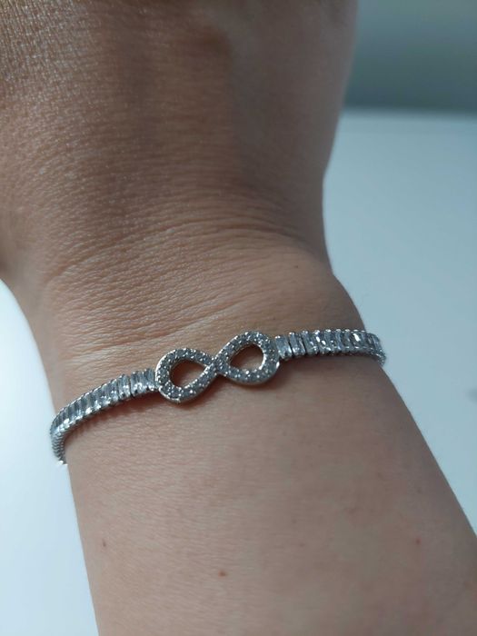 Гривни от медицинска стомана