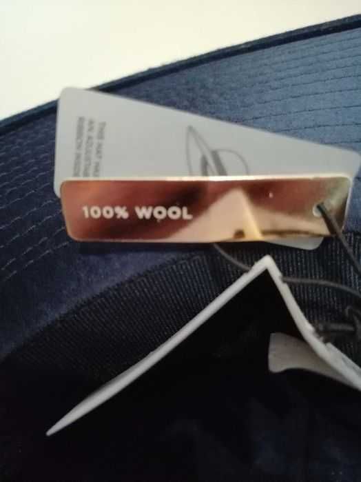 Шапка с периферия - Parfois. Size 57. Цена 25лв. Нова!