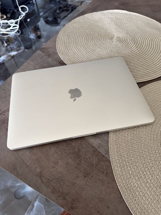 Apple MacBook Pro i5 SSD