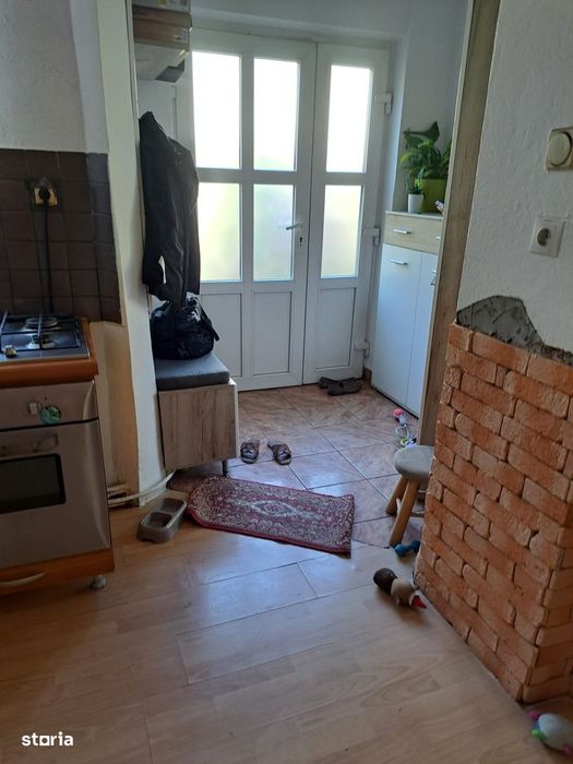 Apartament la casa cu 3 camere in zona Piața Decebal — fotografia 1