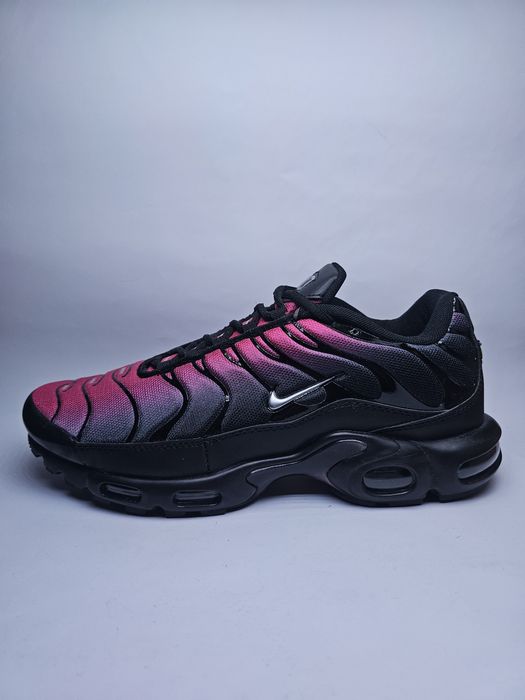 Nike TN mărimea 46 negru/roz