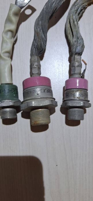 Диоды силовые.Тиристоры  Манометры