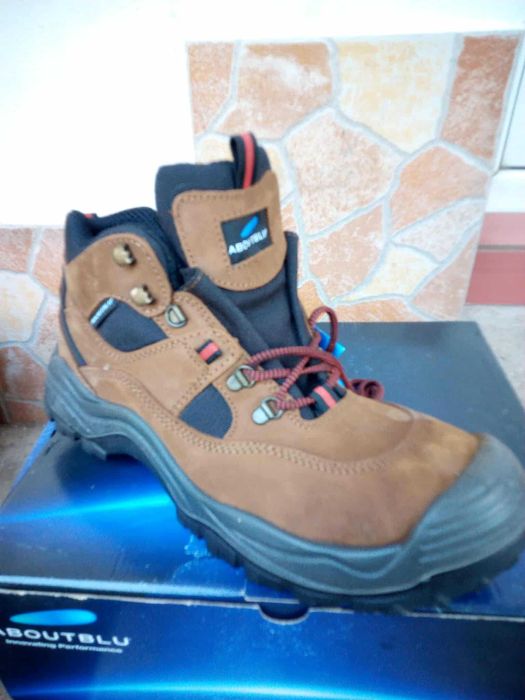 НОВИ ЗИМНИ работни обувки ABOUTBLU Sherpa S3 SRC
