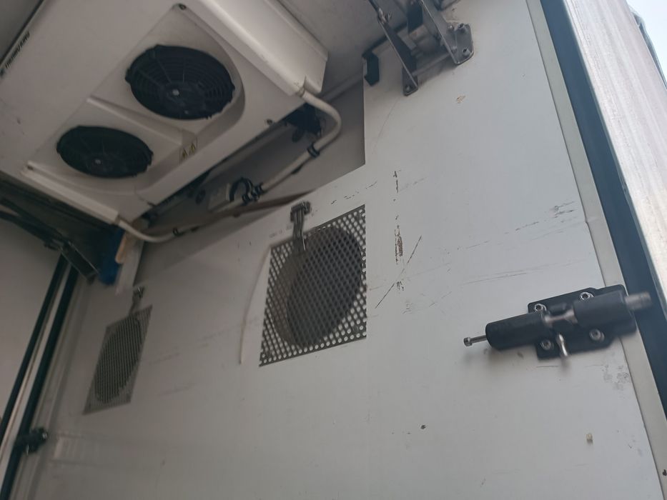 Нисан Кабстар на части