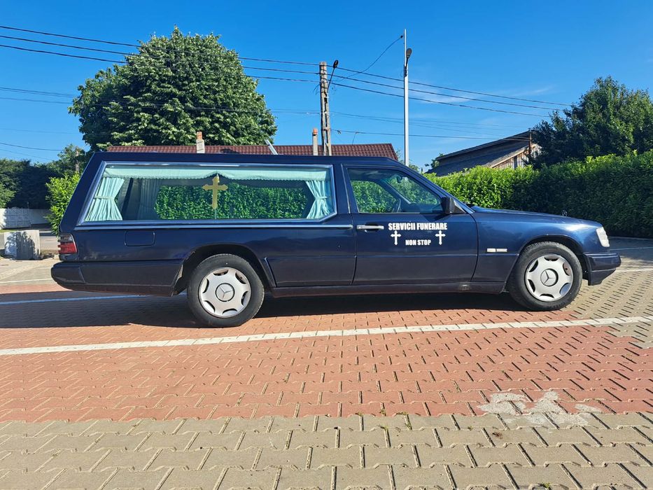VÂND Mercedes W124 – Vehicul Funerar