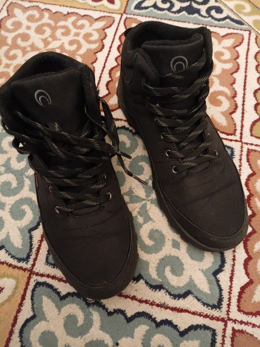 Зимние кроссовки