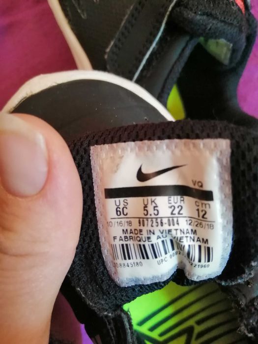 Маратонки NIKE за момиче 22 номер