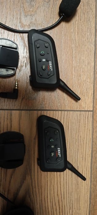 EJEAS V6 мото комуникация