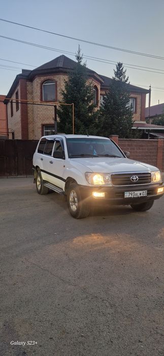 Продам Ланд Крузер 100 в хорошем состоянии