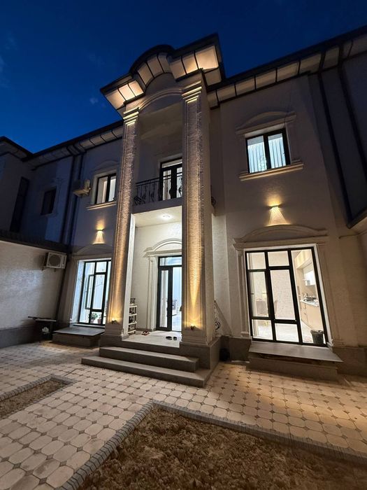 Продаётся новый 3-уровневый дом 270 м² с мебелью! Уч Кахрамон Гулистон