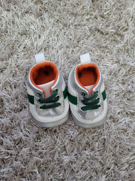 Incaltaminte nou nascut