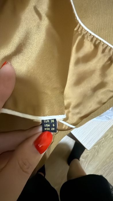 Продам пальто фирменное