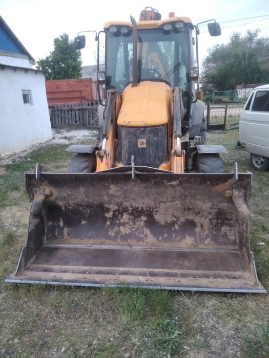 Услуги экскаватора эксковатора погрузчика