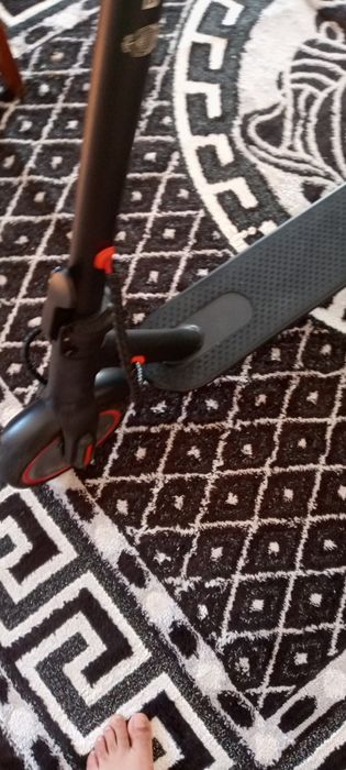 Vând trotineta electrica