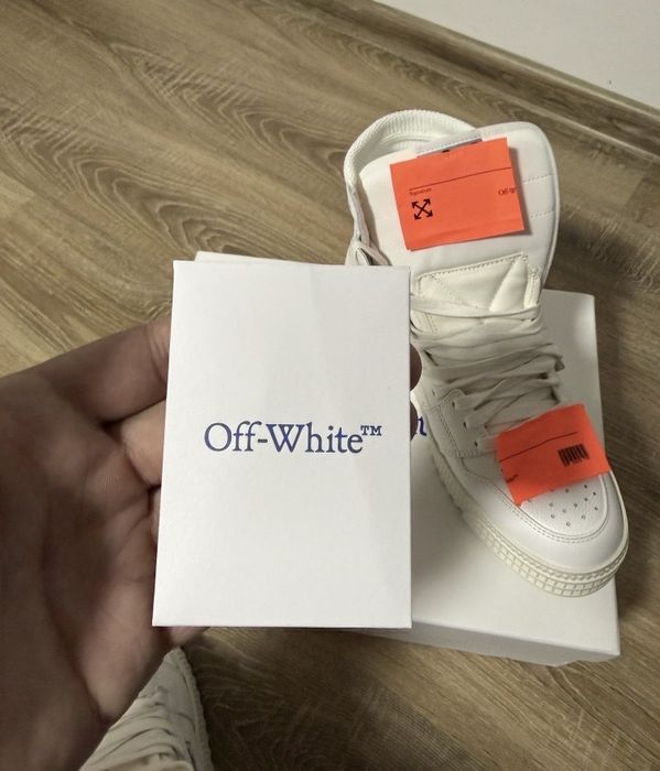 Off White Court 3.0