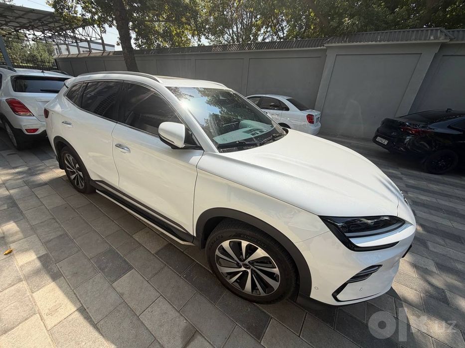 Srochno BYD Song Plus Champion Flagship Plus 605 km full 2024 sotiladi