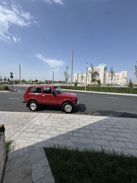 Niva 4x4 radnoy bir qol shot spravka