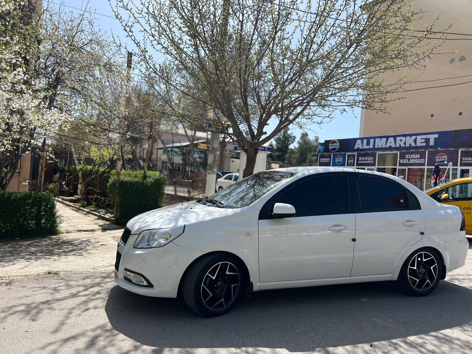 Диска R16 в хорошем состоянии