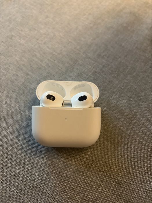 Оригинални слушалки AirPods 3rd generation
