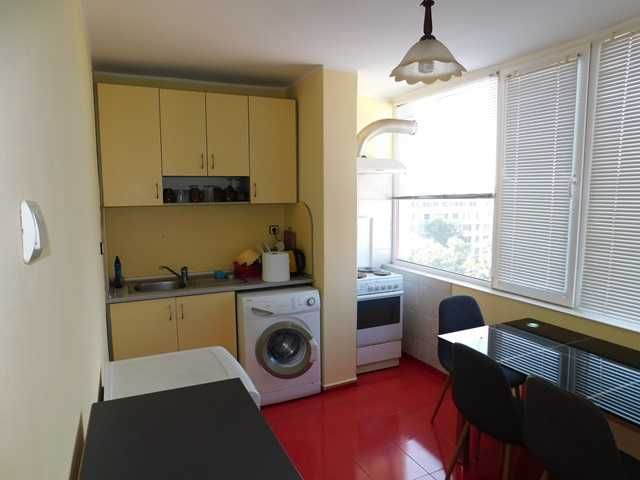 Дава се под наем Тристаен апартамент в Търговище, Център - 68 кв.м за 306 € - Снимка #5