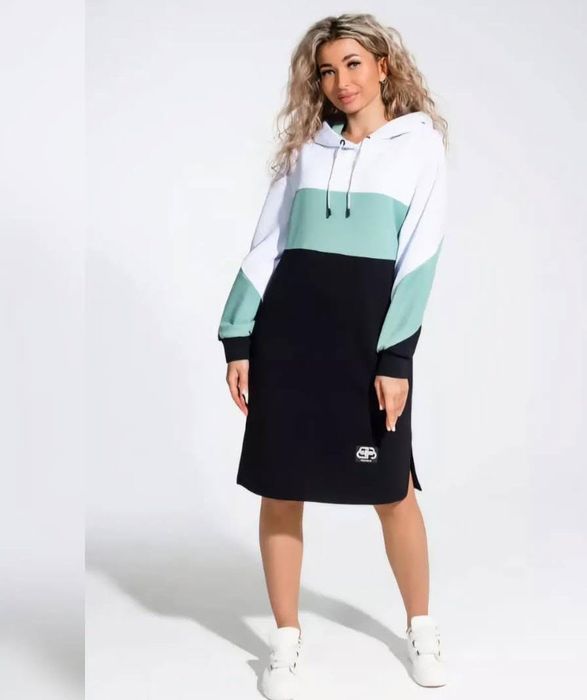 Платья трикотажные