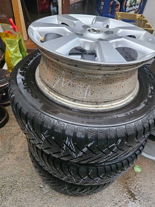 Оригинални лети джанти от Nissan 15" 4x114,3
