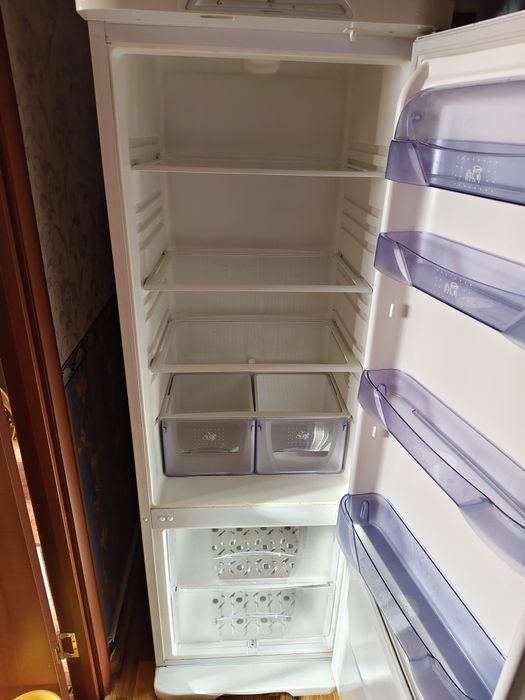 Продаю Холодильник