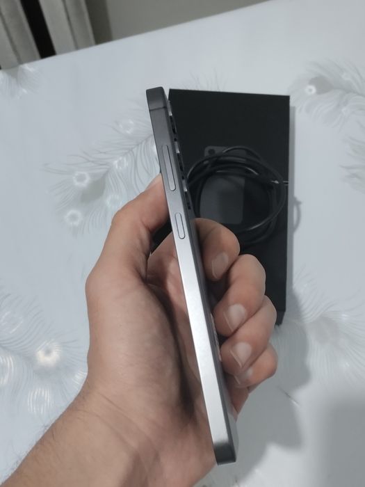 Продается Самсунг с24+