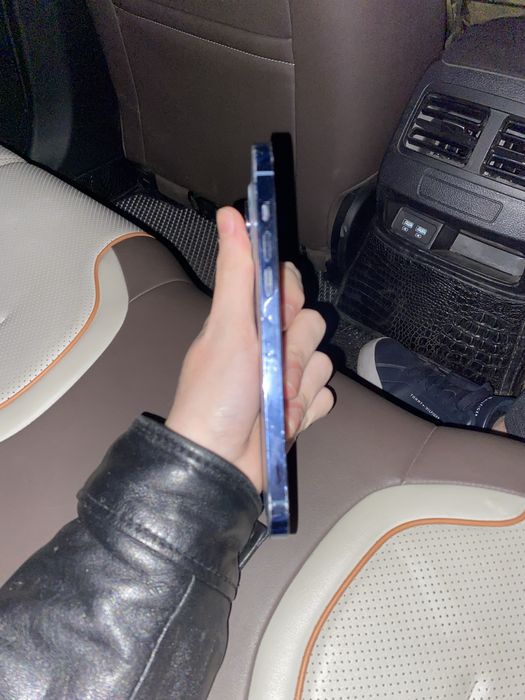 Срочно продаю iPhone 13 PRO MAX 128/81%