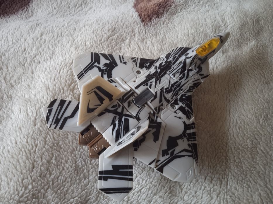 Продаю Робота-трансформера Старскрима