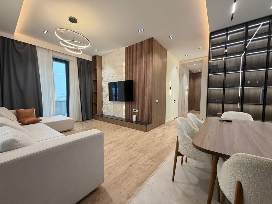 ЖК ИНФИНИТИ 4/7/14 евролюкс 131м2 вид во двор Садык Азимова