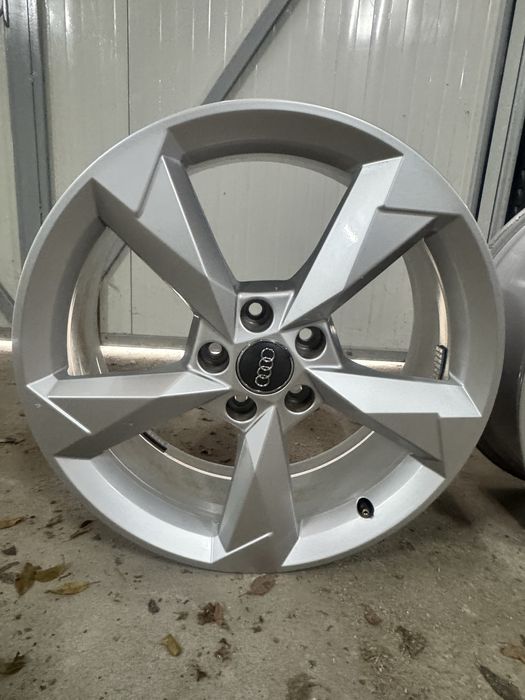 Jante originale Audi Q3,Audi SQ3 F3  pe  19”