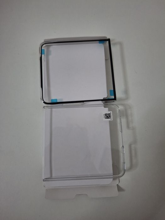 продам чехол для samsung galaxy z flip7