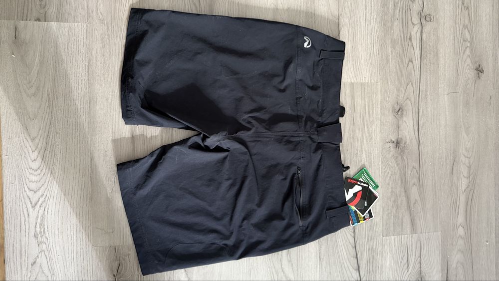 Pantaloni scurți tracking Northfnder Marimea XXL