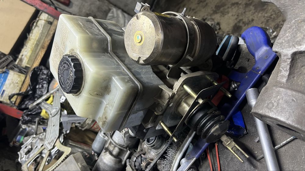 Продам блок АБС блок abs ланд крузер 100