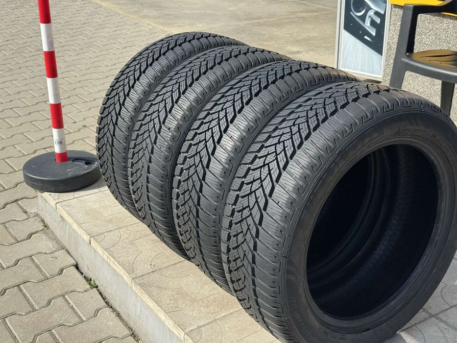 4бр.зимни гуми 215/55/17 98V Fulda Kristall Control 2025г.