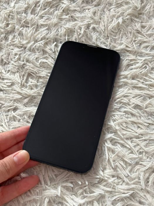 Продам айфон  13