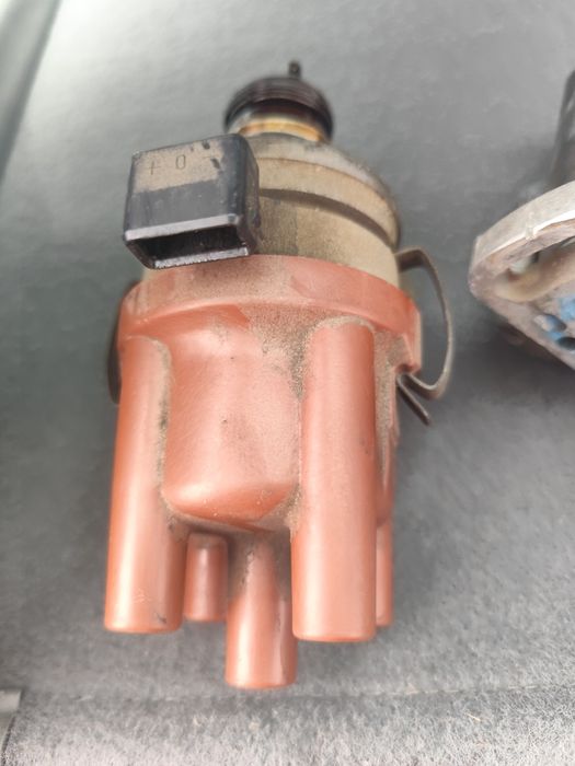 Далеко за toyota carina бензин от 92 до 98 година бензин