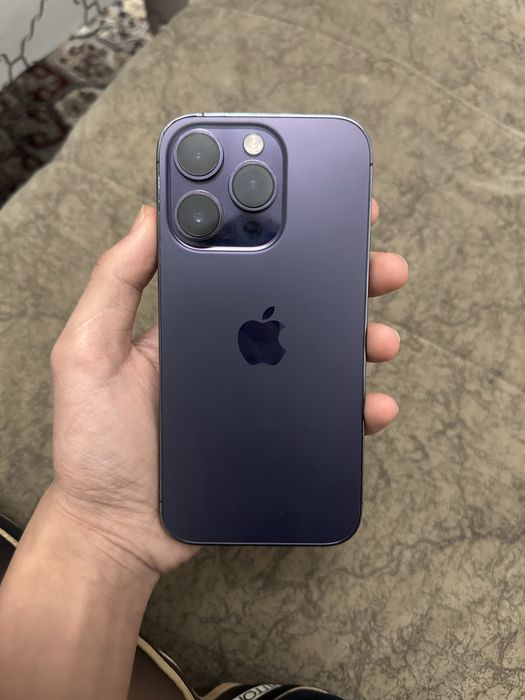 iPhone 14 pro     ….