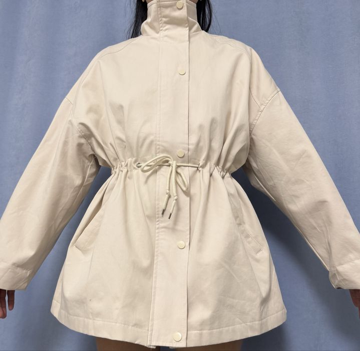 Плащ бежевый, размер М