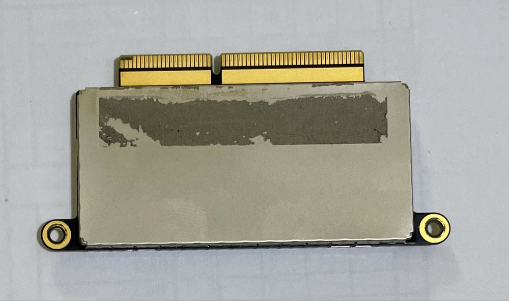 SSD  128 Gb original Apple