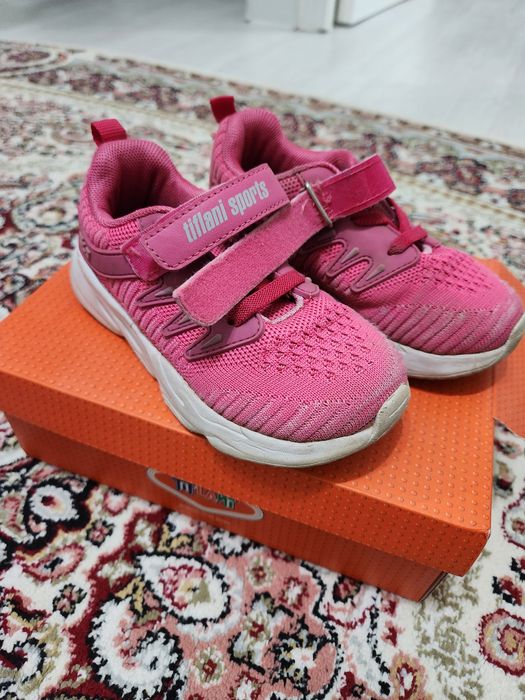 Продам обувь детскую