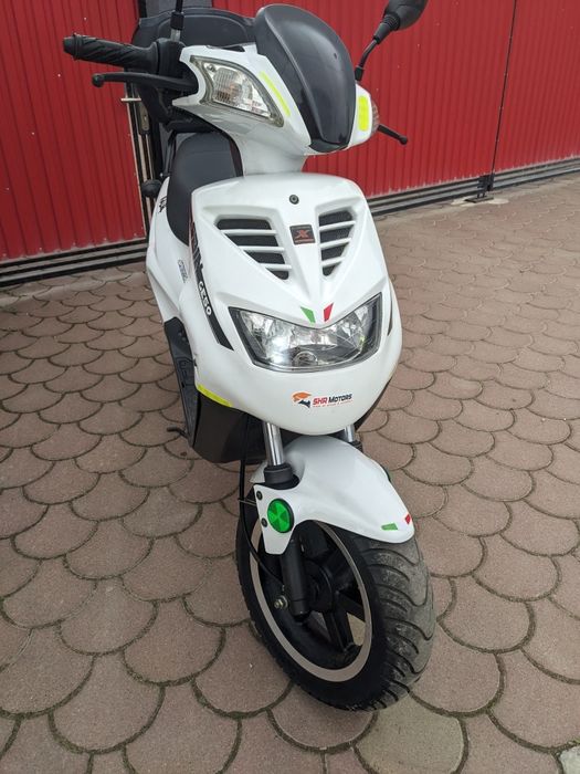 Scuter  Explorer 49 cm  2 timpi