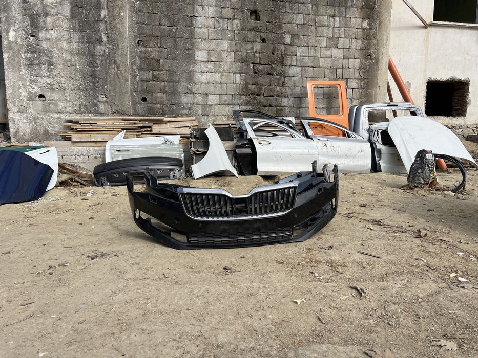 Skoda Superb 3 facelift sportline 2020 предна броня 5бр