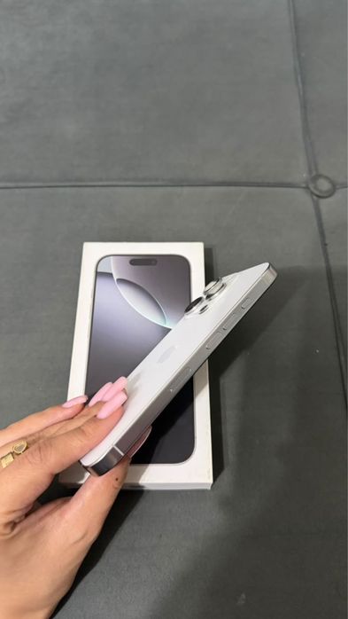 Iphone 16 Pro в отличном сотояний